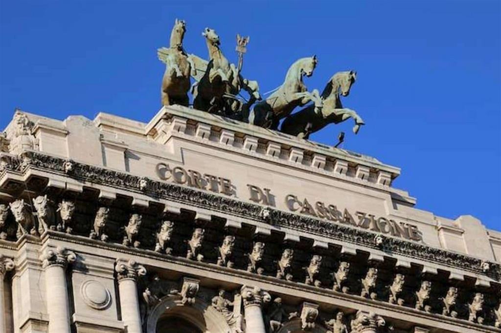 RELAZIONE DELL'UFFICIO DEL MASSIMARIO DELLA CASSAZIONE SULL'INTRODUZIONE DELL' ART. 570 BIS C.P.